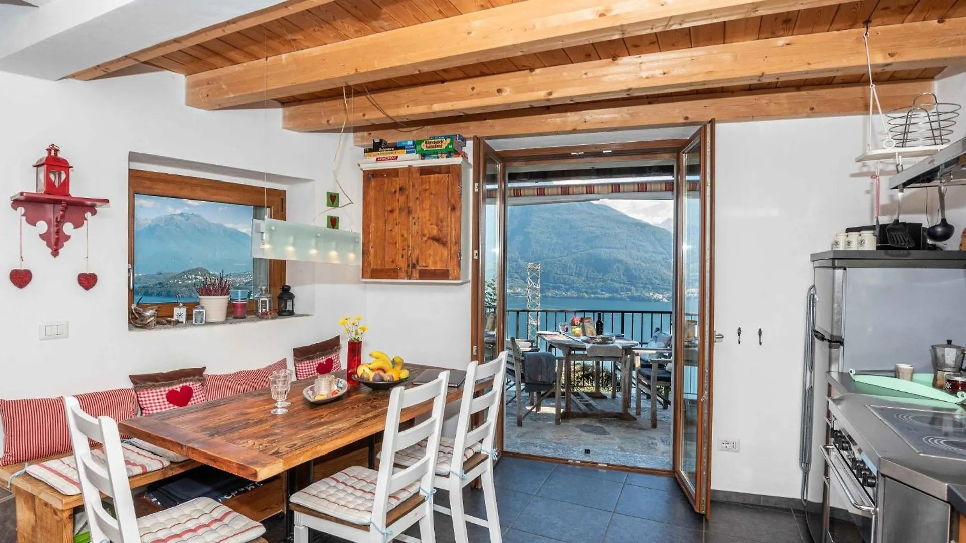 Rustico Casa Bianca Villa Pianello Del Lario Feriehus